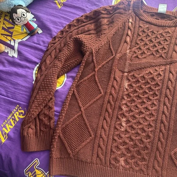 Nike Men's Brown Cable Knit Sweater - Picture 2 of 5